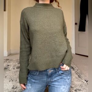 Garage Green Crew Neck Sweater with Ribbed Texture Essential Basic Work Casual